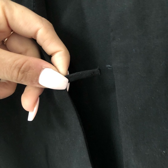 Lulus • Black Short Sleeve Mini Shift Dress - Picture 6 of 8